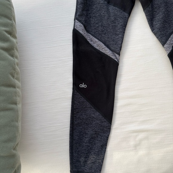 Alosoft High-Waist Lounge Legging - Picture 5 of 6